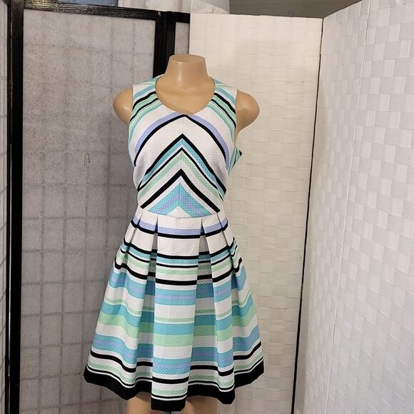BRAND NEW DANNY AND NICOLE SPEARMINT MULTI STRIPE A-LINE DRESS - Picture 3 of 15